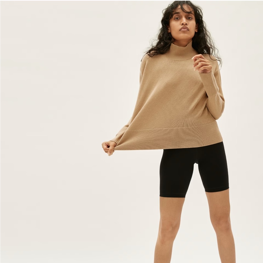 Everlane The Cashmere Square Turtleneck - medium